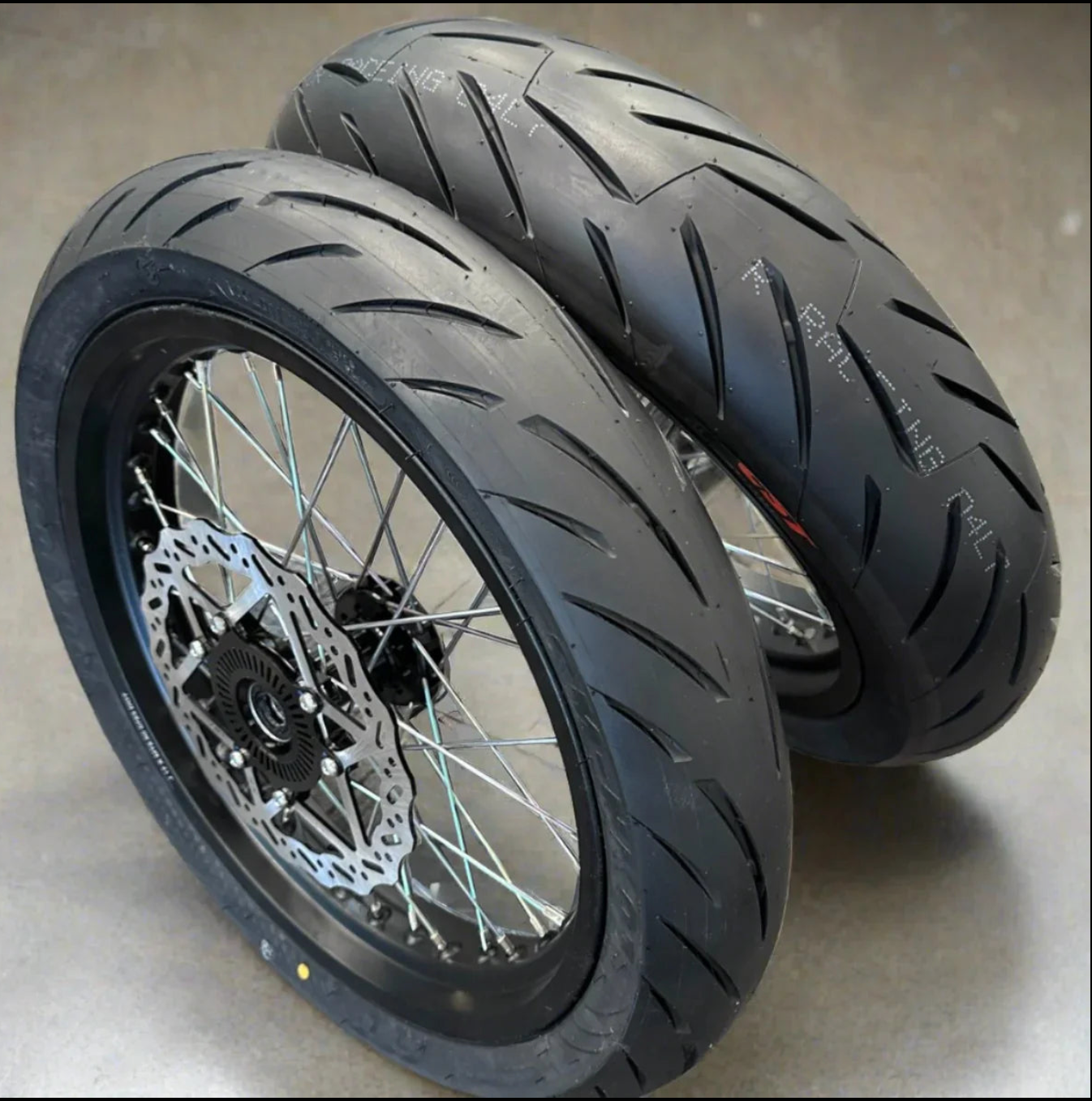 ULTRA BEE SUPERMOTO KIT